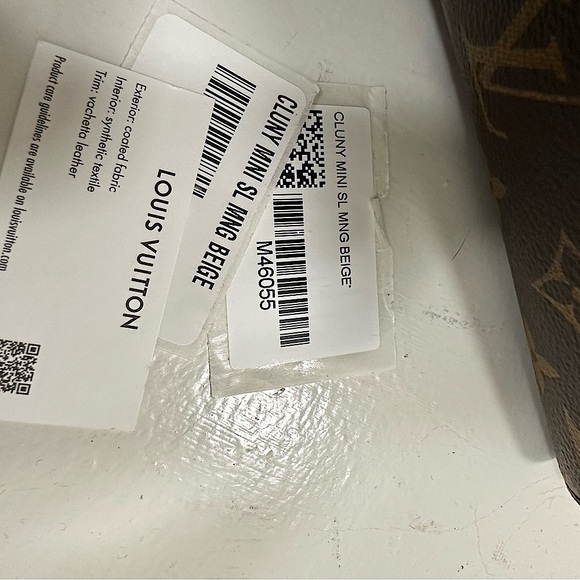 100% Authentic “Cluny Mini” Louis VuittonMonogram Satchel. Excellent Condition - Picture 8 of 14